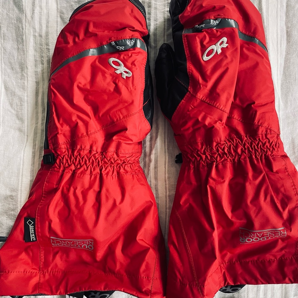Outdoor Research Winter Sport Glove - Picture 9 of 10
